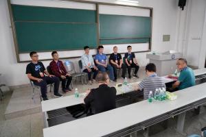 学校举行2019年自主招生测试