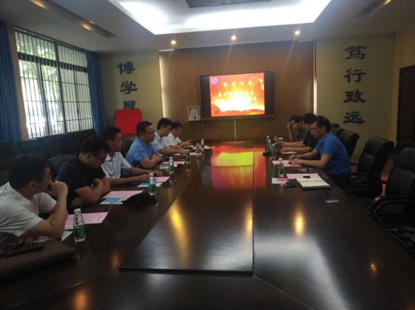 江苏省泰州经济开发区方润华一行到电子学院调研交流