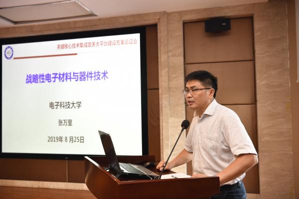 _ND52704.JPG e9038d57336ba696c02731921f513889.jpg