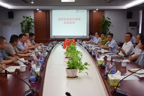 东莞市政协主席姚康考察广东研究院