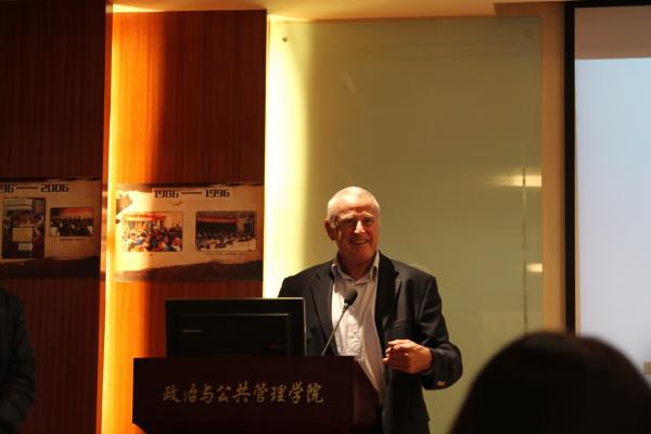 卡内基梅隆大学澳洲校区Timothy O'Loughlin教授做客学者论坛