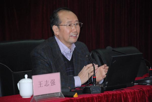 王志强书记到成都学院做专题辅导报告