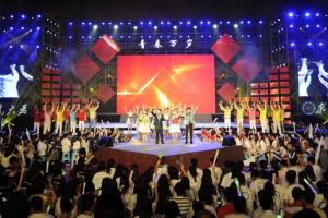 “青春•万岁”2015大型毕业主题晚会倾情上演