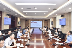 学校召开二级党组织书记例会