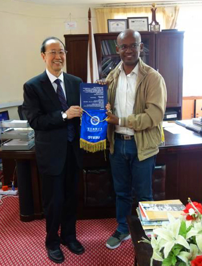 学校代表团出访埃塞俄比亚和加纳