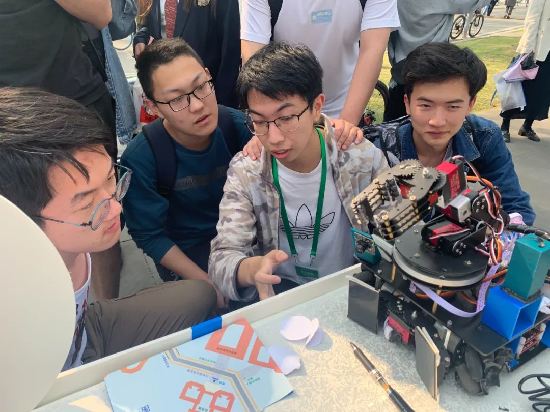 12.jpg ed581988952c176fcea14ddd58f33afb.jpg