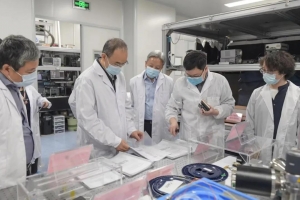 四川省省长黄强调研电子科技大学