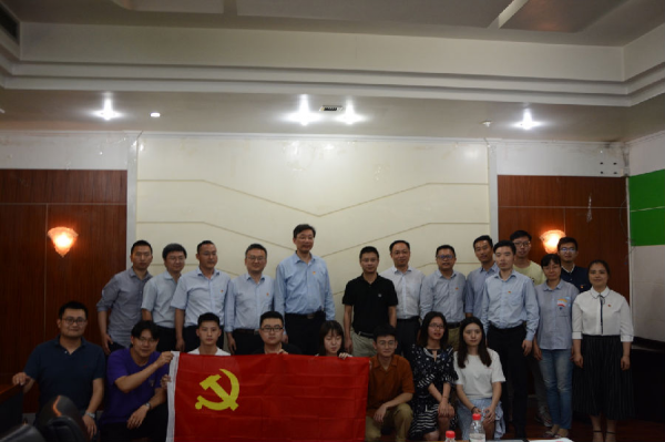 软件学院与浦发银行总行信息科技工作部支部开展共建合作