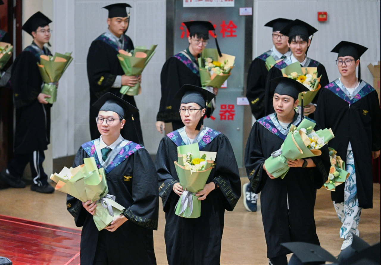 14.png eefe0cfd51b170169e211e09988f3f54_2369d.p