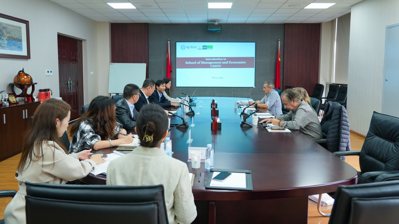 葡萄牙里斯本大学学院Maria das Dores Guerreiro副校长一行到经管学院访问