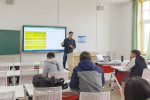 【研究生精品课程】高等固体物理：把讲台“让”给学生