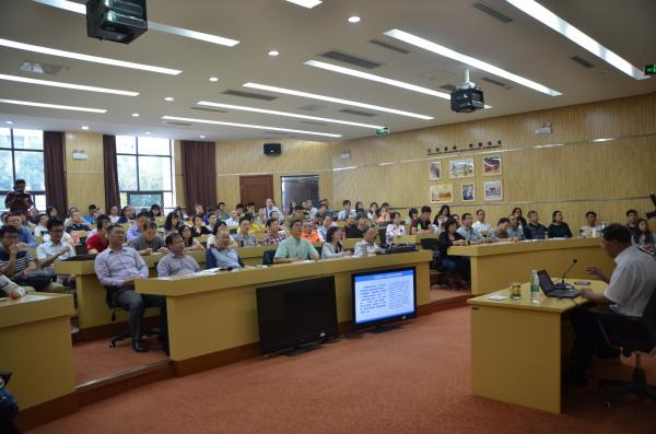 经管学院举行高水平学术讲座