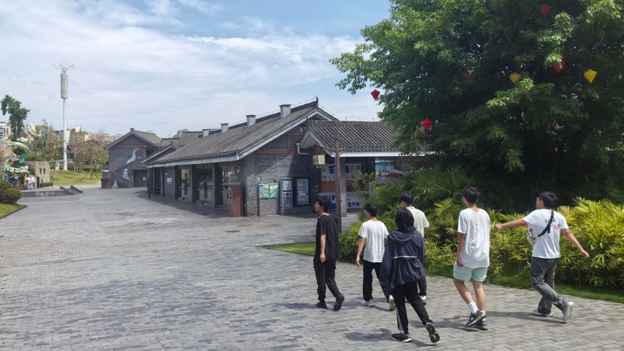 6F9AED84A6ACF1107E0B5BCACA8_B2195B0E_5D3