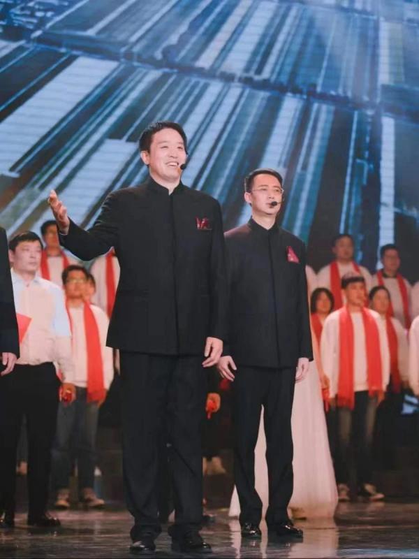 我和我的祖国6.jpg f335f667f482167528b2d33db103f26d.jpg