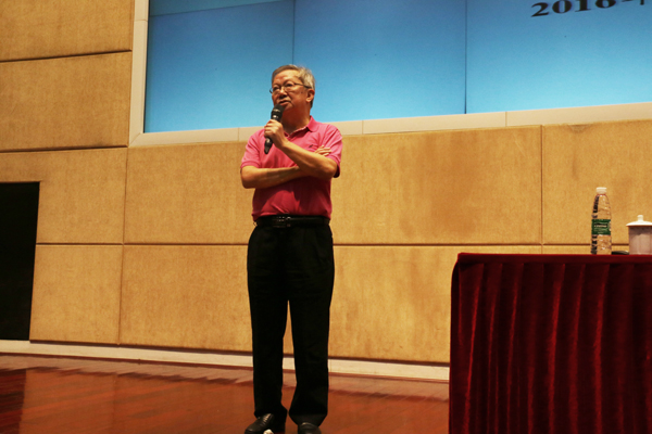 “3G之父”李世鹤做客成电讲坛畅谈中国移动通讯的崛起梦