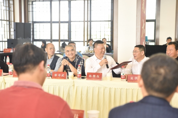 _ND57362.JPG f471bdade4d773c95a391b3c5af0a5c2.jpg