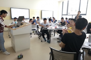 【建设一流本科】基础课程与工程思维的“深度碰撞”