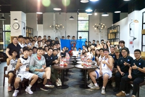 【毕业季】校领导与学生社团毕业生座谈