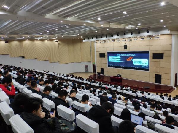通信学院为研究生新生开展重点传染病防治教育讲座
