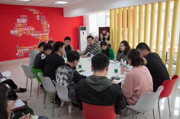 4.jpg f52bc458a0ff533054a072feeb699270.jpg