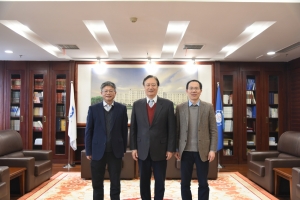 中国教育战略发展学会前常务副会长张双鼓来校访问