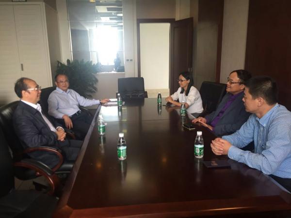 新加坡南洋理工大学刘宏教授一行来校讲学交流