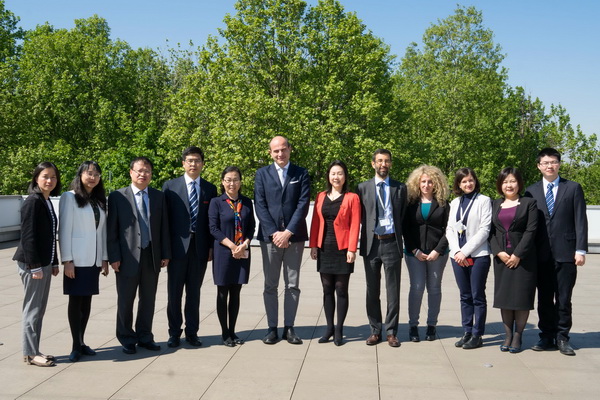 学校代表团访问意大利和以色列