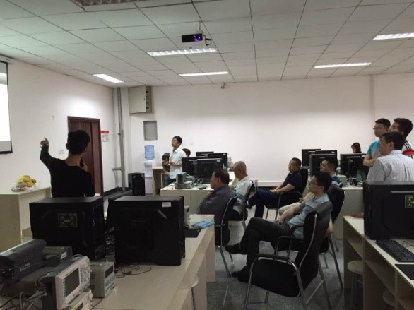 两院院士王越一行考察intel嵌入式国际邀请赛西部赛区