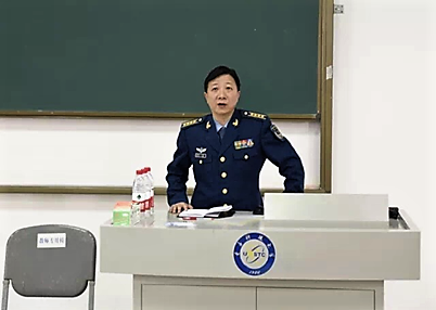 【思政聚焦】国防生深入学习两会精神 铸牢时代军魂