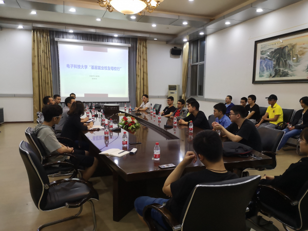 王霄 张伟哲校友 (4) 备注:因保密需要,不提供个人照片。.png 王霄 张伟哲校友 (4) 备注:因保密需要,不提供个人照片。.png