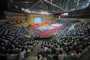 校机器人队获国内选拔赛冠军