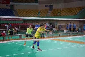 【校庆】“锦泓科贷杯”第三届电子科大全球校友羽毛球赛举行