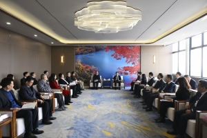 电子科技大学与大陆希望集团签署产学研合作协议