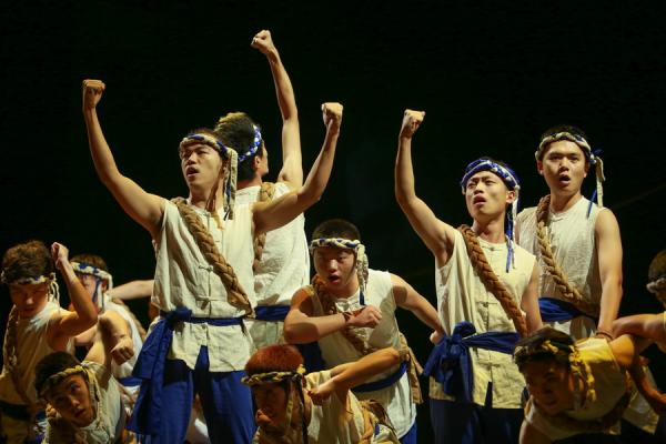 huaju_0005_缩小大小.jpg fa555532023139850435e08f3f6c9262.jpg