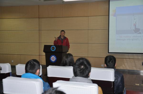 美国东北大学终身教授王申培做客学者论坛畅谈机器人技术