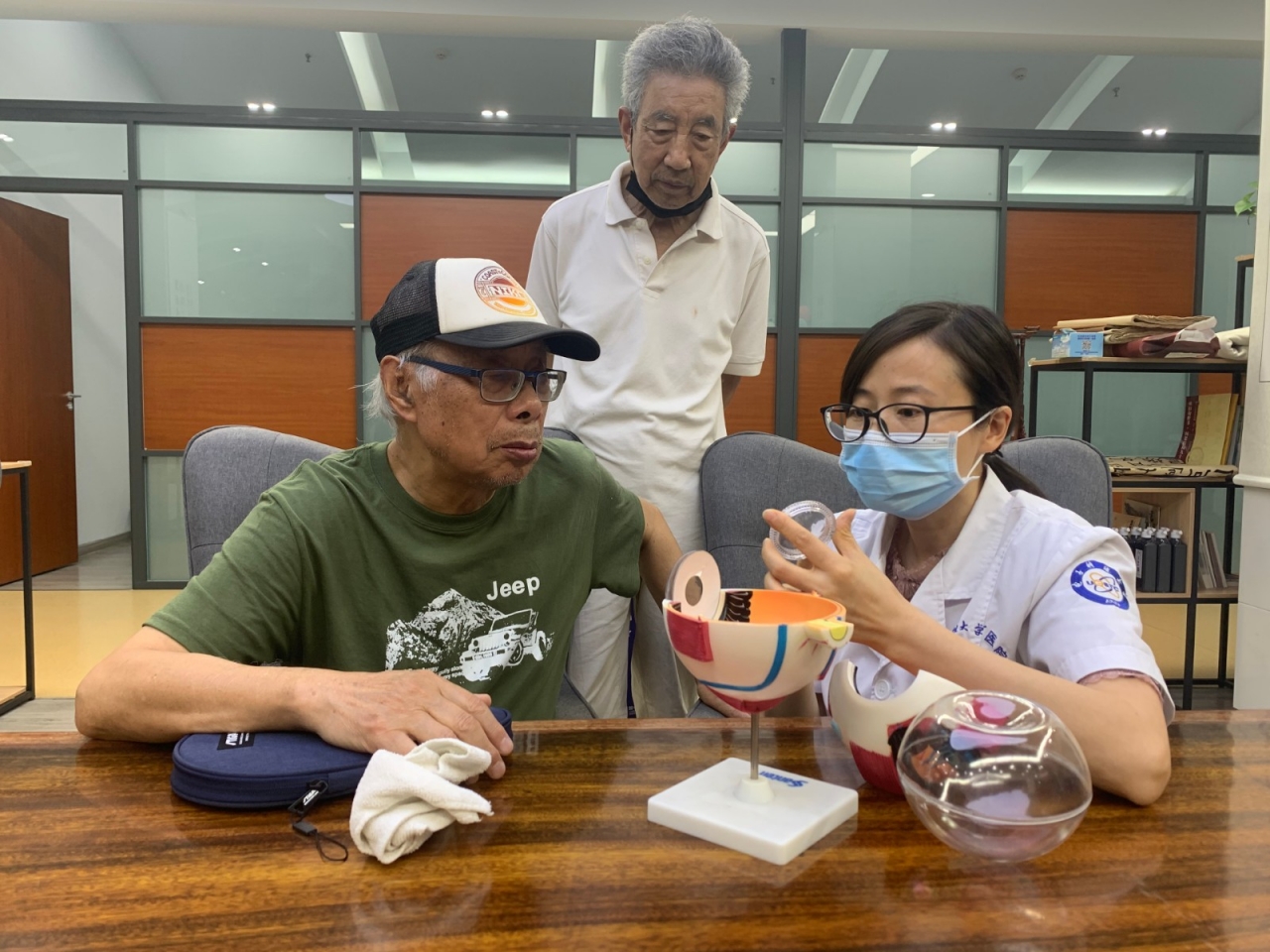 fccfec296ecf214bca671aa7198ac546_fa591.j