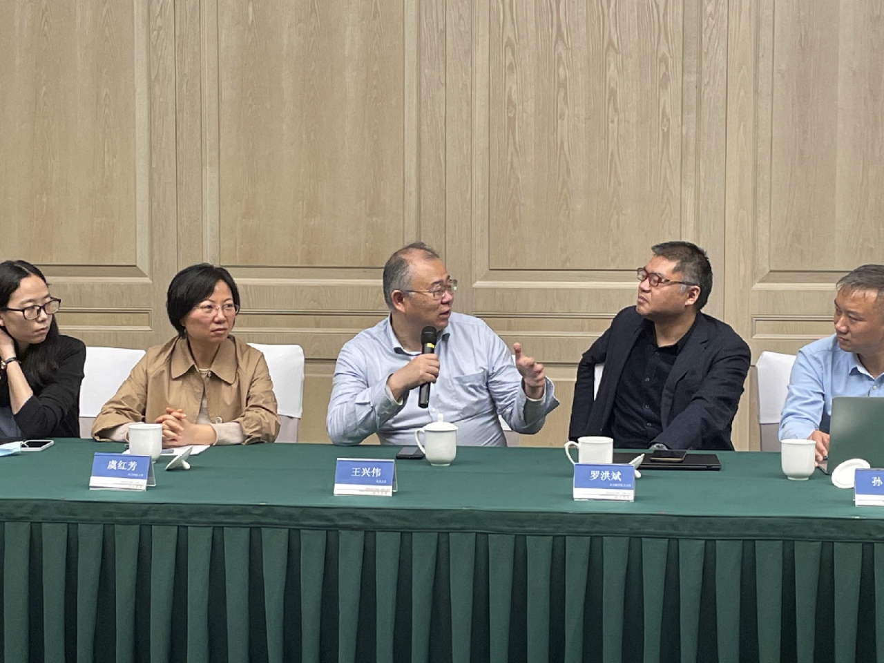 图8 王兴伟老师.jpg fd25d02726509cee35e8428d9ccd2263_b26f6.j