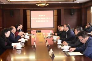 贵州省副省长何力一行来校访问