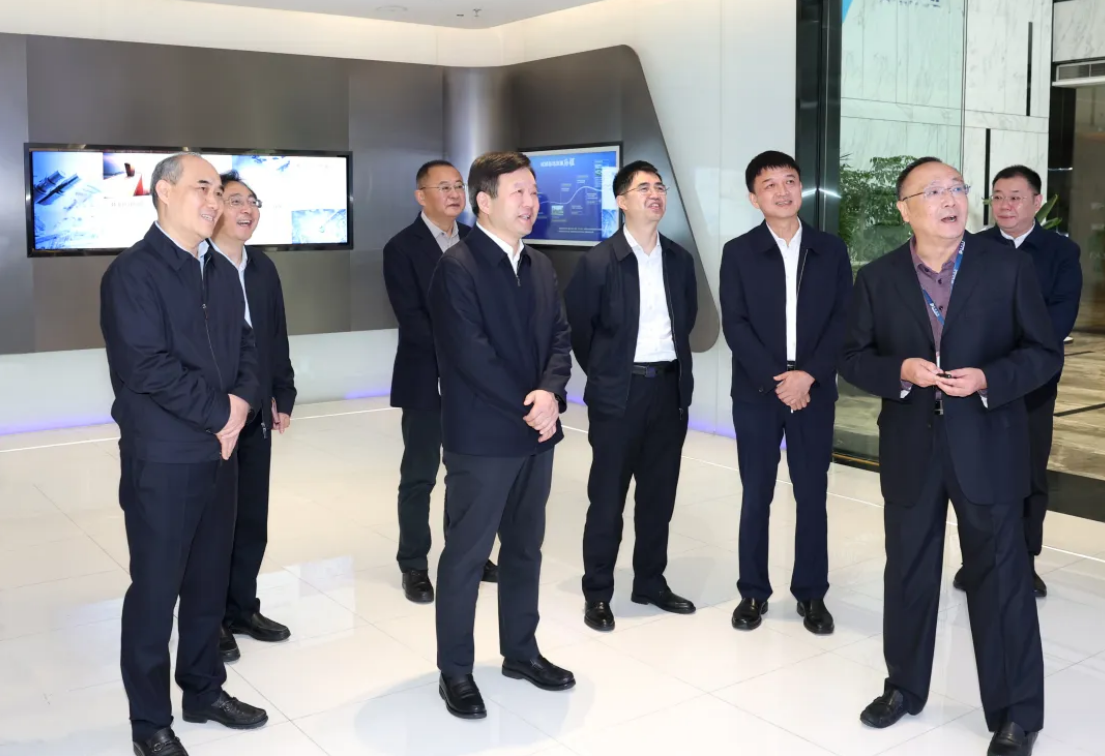 成都日报客户端：曹立军调研温江区经济社会发展情况