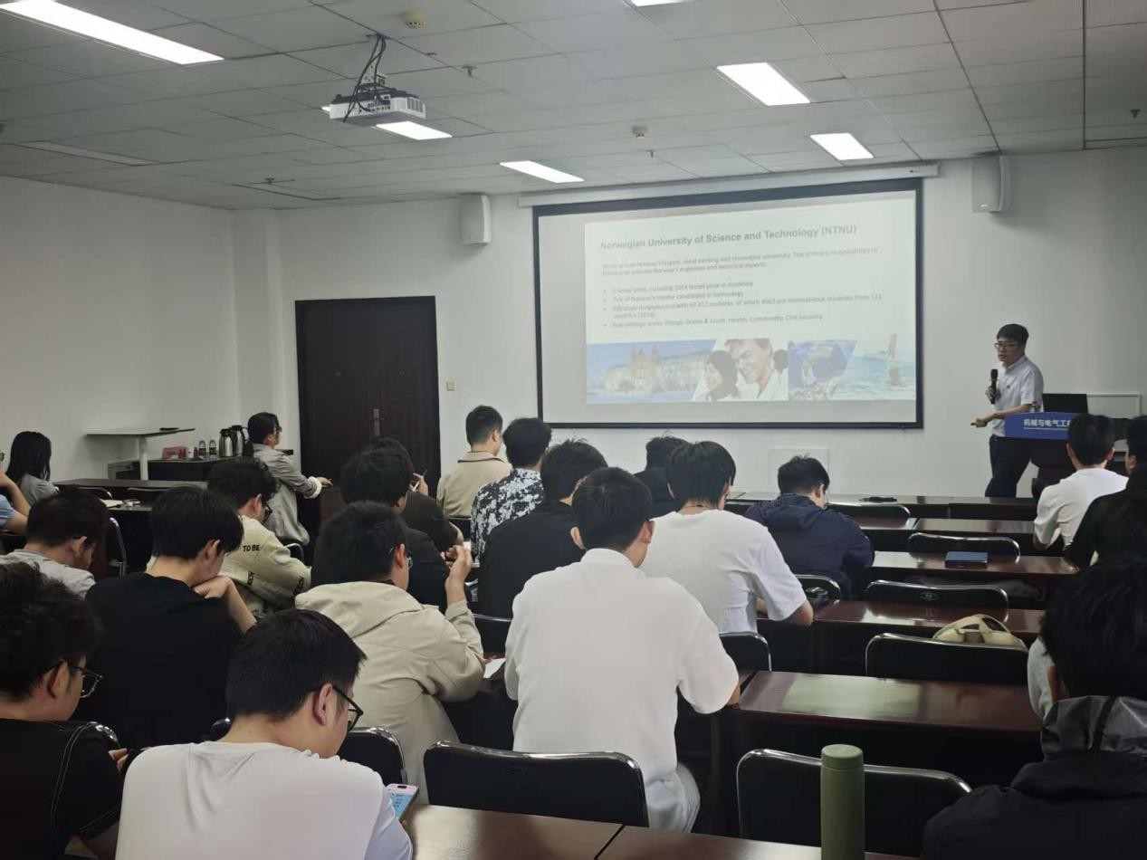 挪威技术科学院院士刘一骝教授做客名师讲堂