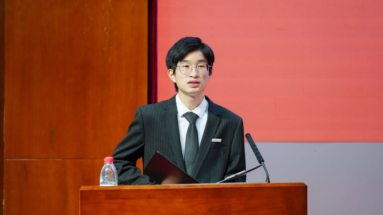 385ED9DEFBE07CD0651DF1B301B_341543AC_232