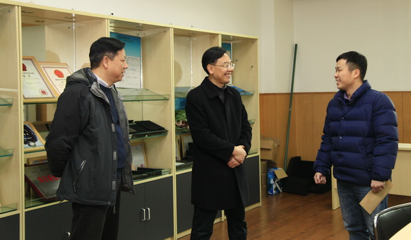 kanwang2.jpg 1421668957275521.jpg