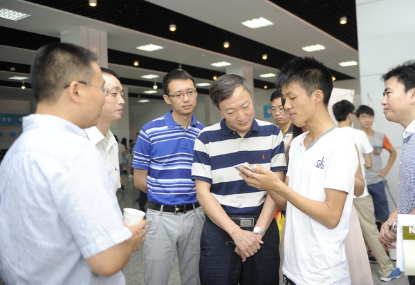 lingdao005.jpg 1409310144462620.jpg