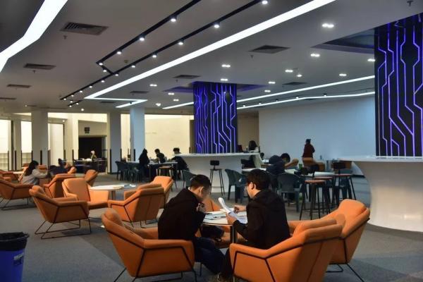 IMG_6915.JPG 30e40450702f1c02f05eb6061c20df09.jpg