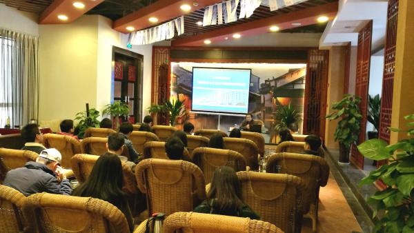 主讲人.jpg 主讲人.jpg