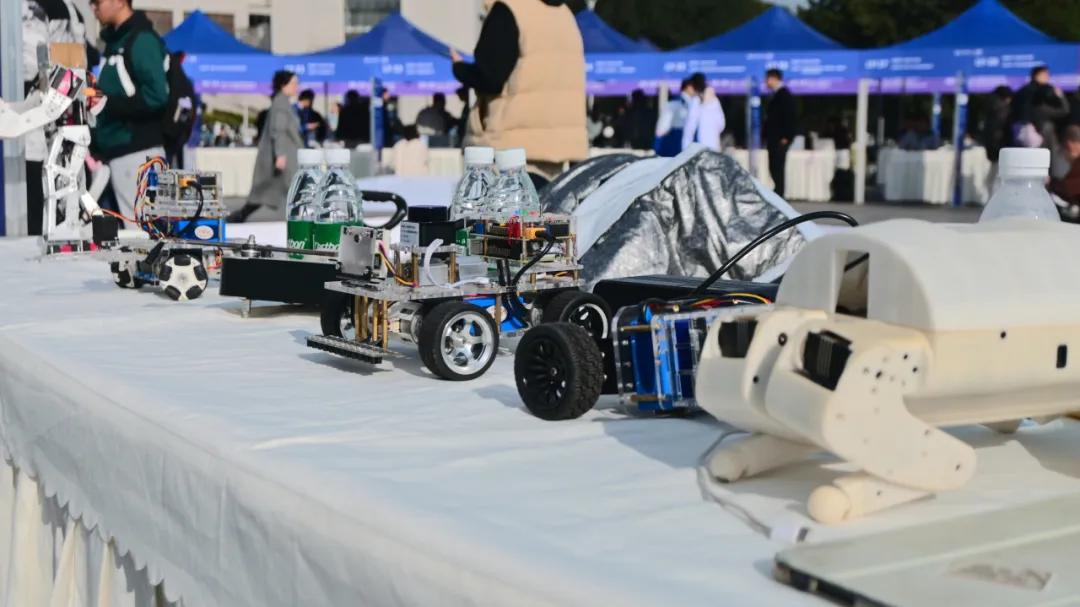 396b28a962b8ebfb85b2db67223ece99_4f2bb.j