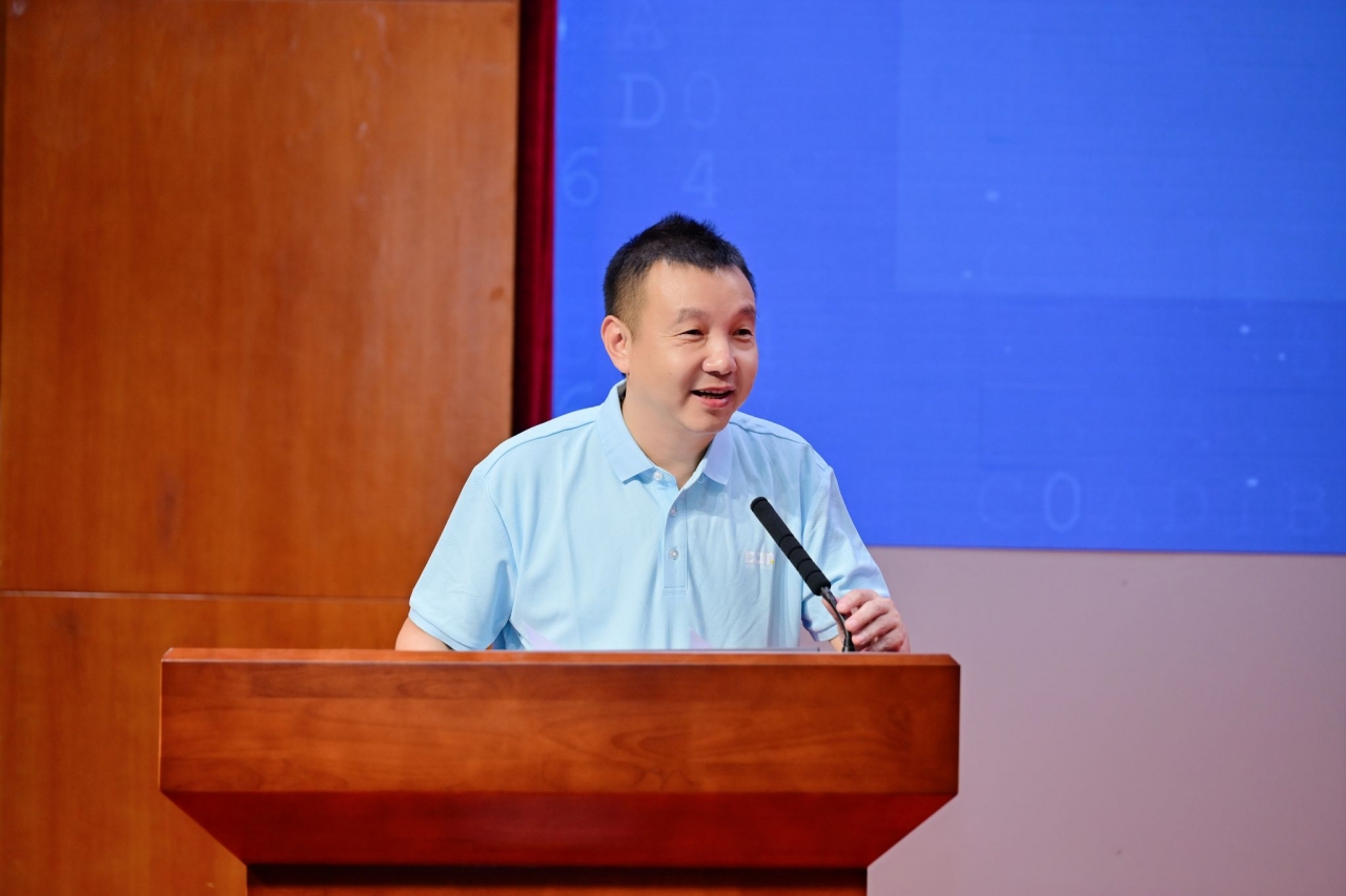 DB8982550503D33C6AC2961985C_C1F01A39_24D