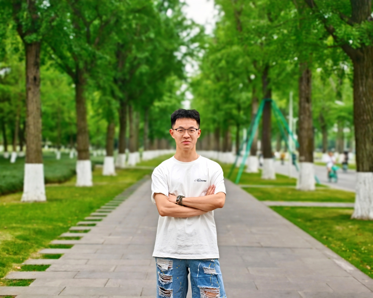 张博文 (1).jpg 张博文 (1).jpg