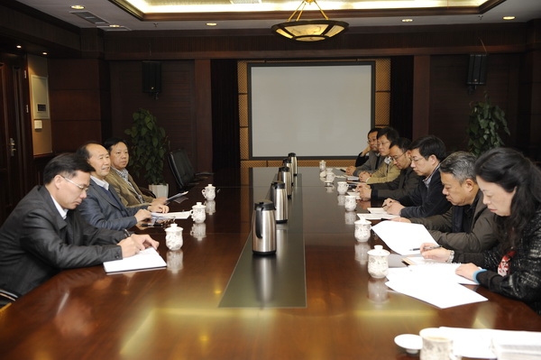 huiyi.jpg 1415338852595705.jpg