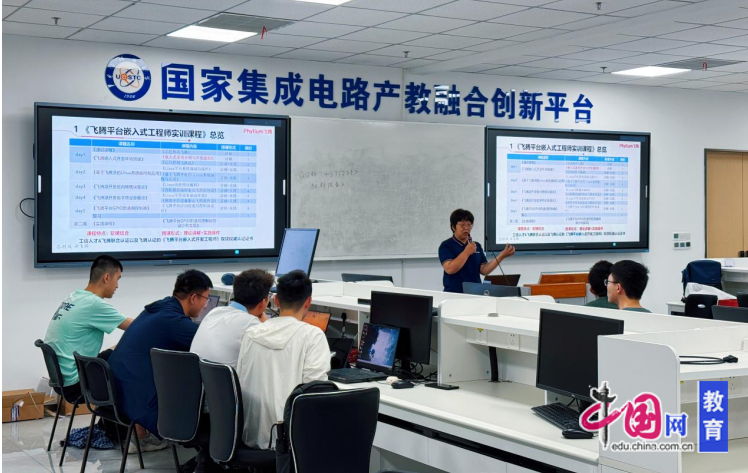 118025953_208a86c5-d3d3-49fd-8236-d2b060